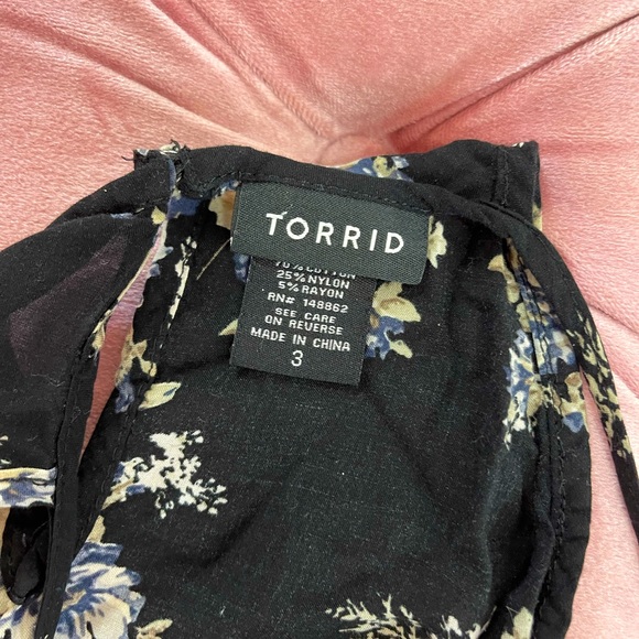 Torrid Women Black Floral Print Lace Inset Ruffle Challis Tank Top 3x - Picture 5 of 5